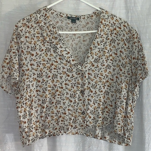 wild fable Tops - Button down crop top